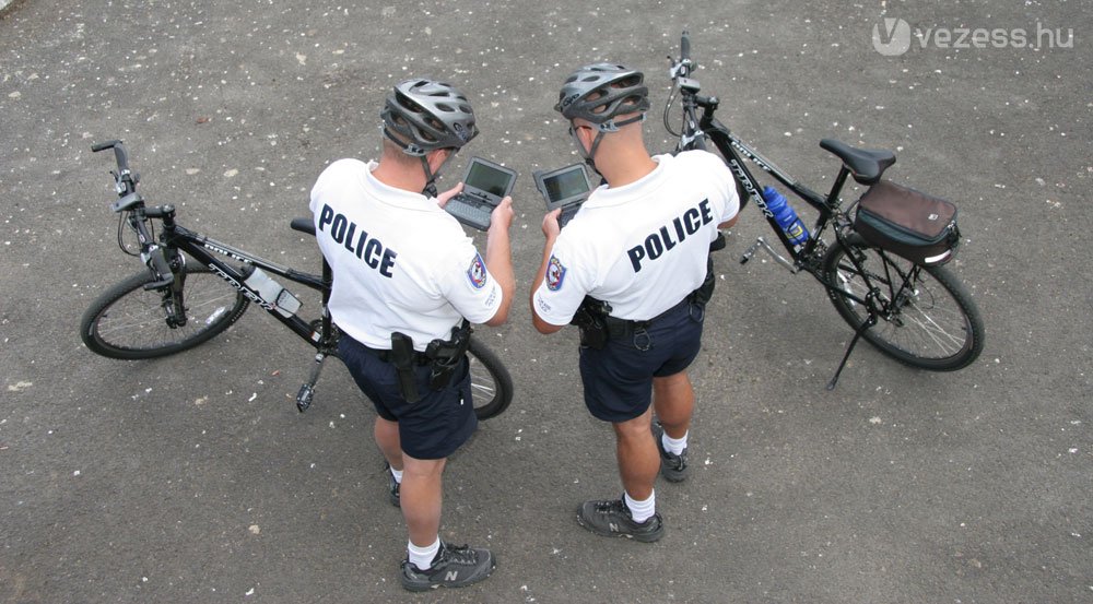Biciklivel üldöznek a rendőrök 50