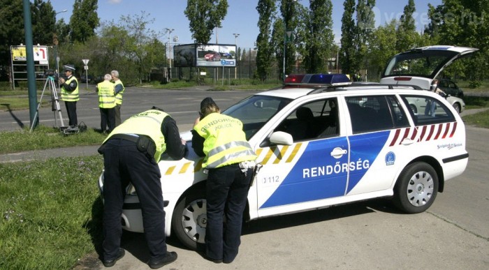 Rendőri kérés a közlekedőkhöz 119 Rendőri kérés a közlekedőkhöz 119