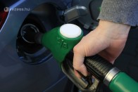 Nem drága a magyar üzemanyag 31