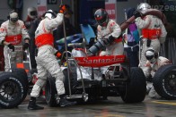F1: WC-k miatt perlik a pályát 51