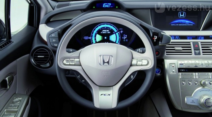 Kapható a hidrogénes Honda 6 | Vezess Modern belső,