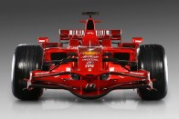Räikkönen erős versenyt vár 101