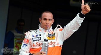 Hamilton a bajnokságot tervezi