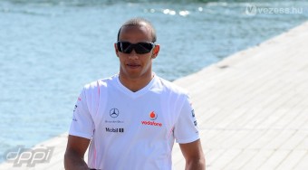 Hamiltont kizárták