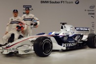 Háromszoros bajnok ül a BMW-be 2