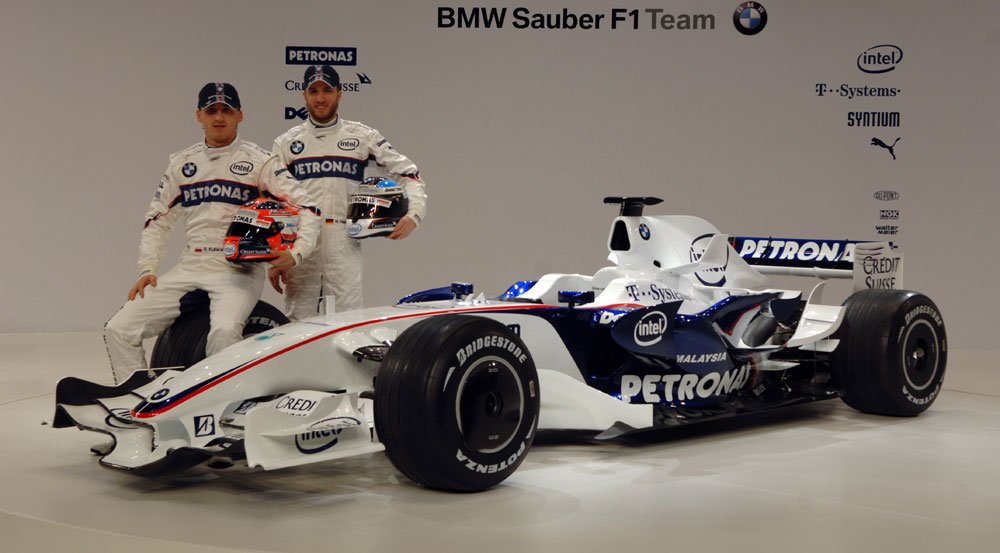 Háromszoros bajnok ül a BMW-be 1