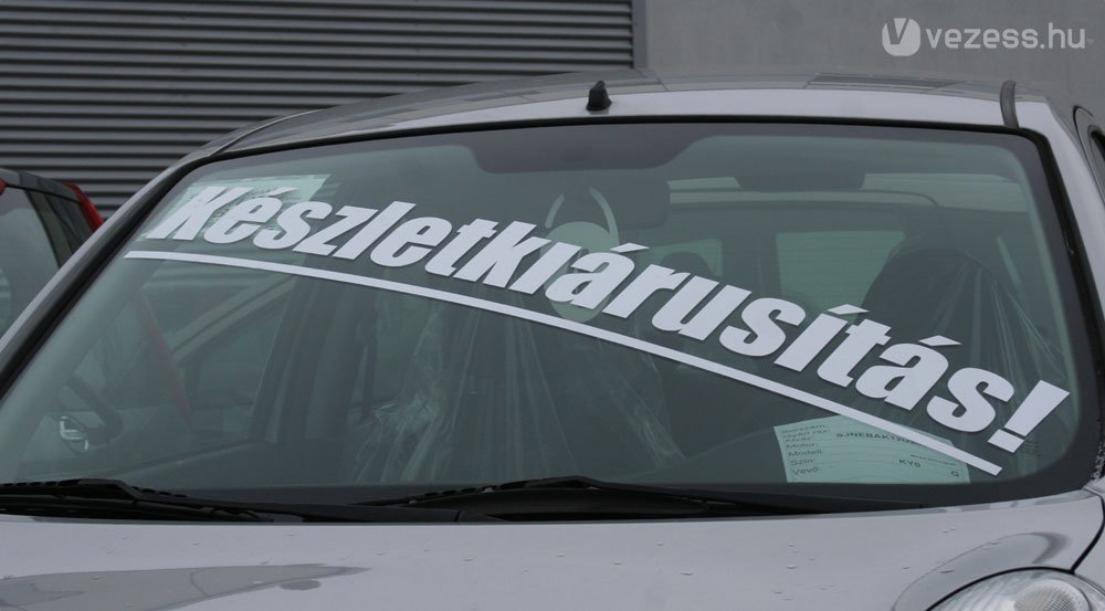 Csak a VW Golf kell a népnek 76 Csak a VW Golf kell a népnek 76