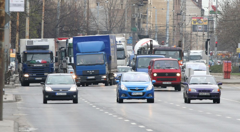 Zöldek: Nem kell olcsóbb benzin! 14 Kicsik, nagyok