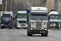 Zöldek: Nem kell olcsóbb benzin! 40 Sorfal