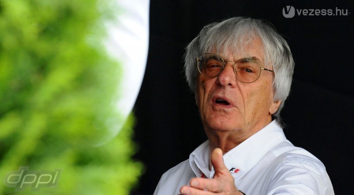 F1: El a kezekkel a pénztől! 6 | Vezess Max, ebbe ne üsd bele az orrod!