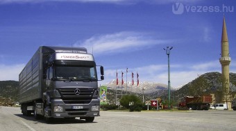 Mercedesek Indiából?