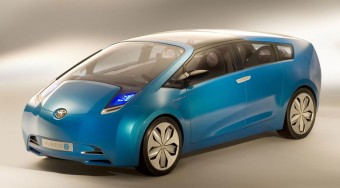 Jövő tavasszal jön az új Prius