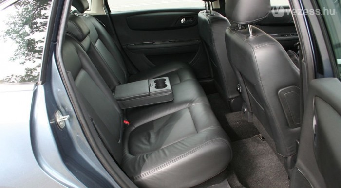 C4 Pallas: Maradona honfitársa 8 | Vezess Van hely, de ehhez miért kell 4,8 méter?