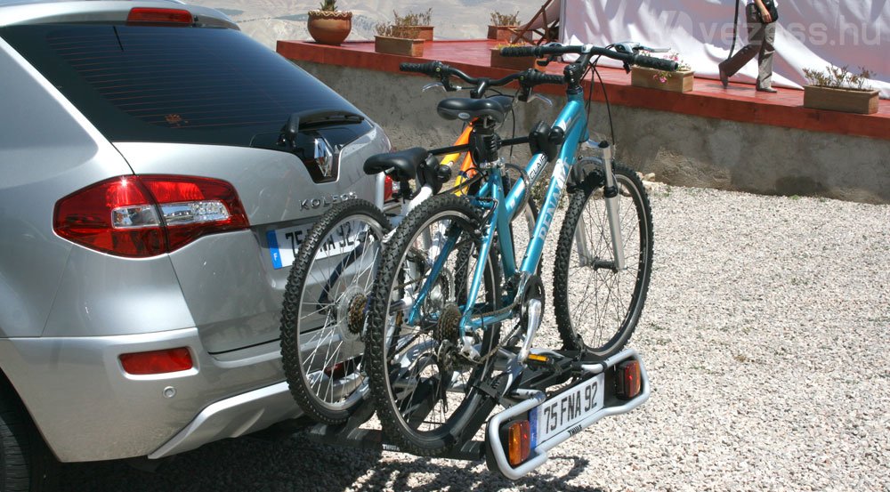 Nemcsak biciklitart, de spéci sátor is van hozzá