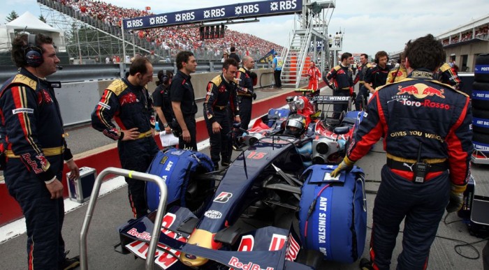 Hamilton elcseszte! 8 | Vezess Vettel a bokszból rajtolva szerzett pontot