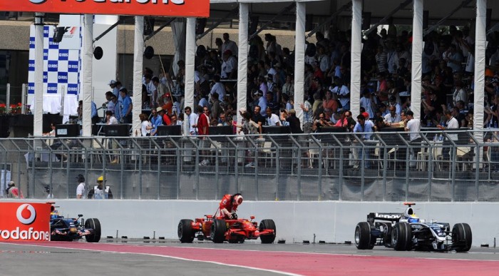 Hamilton elcseszte! 6 | Vezess Räikkönenék nulláztak