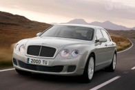Csodaszép Bentley óriási teljesítménnyel 12