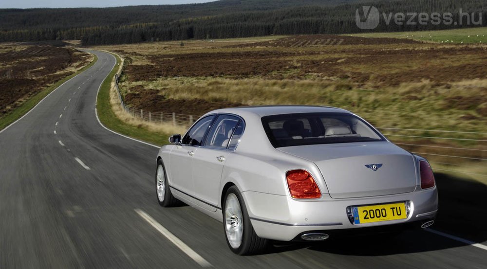 Csodaszép Bentley óriási teljesítménnyel 5
