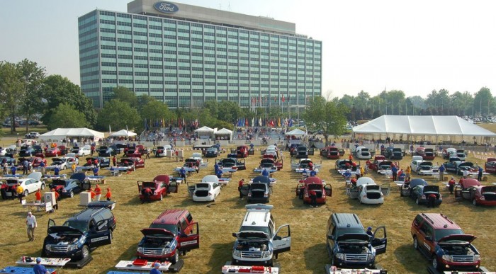 Tavaly 2,7 milliárd dollárt veszített a Ford, 2006-ban még 12,6-ot