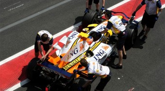 Mindenkit elvert a kis Piquet