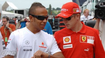 Hamilton nem közösködik