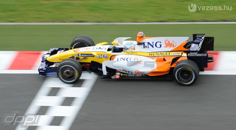Alonso nagyot alkotott a Renault kedvéért