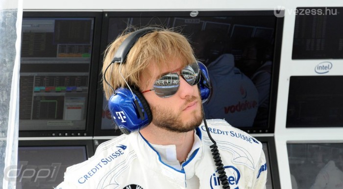 Alonso lenyomta a Ferrarikat 7 | Vezess Heidfeld magára talál?