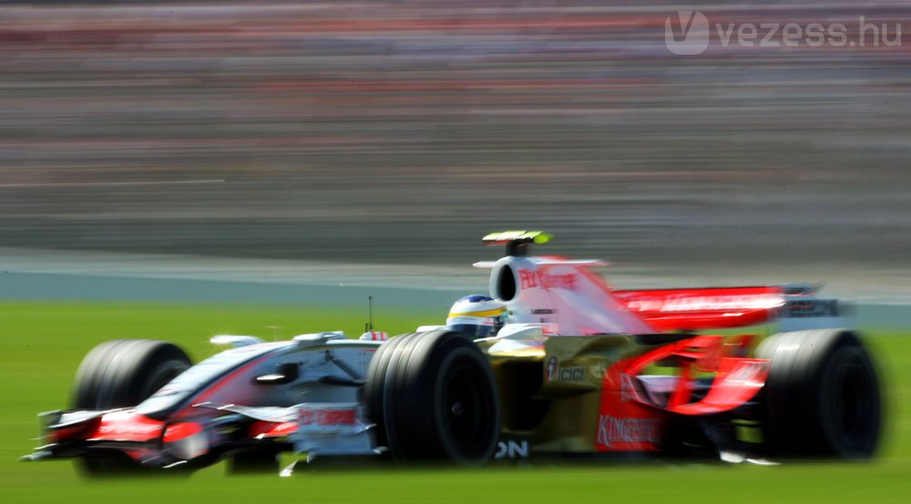 Räikkönen Massának adta a győzelmet 21
