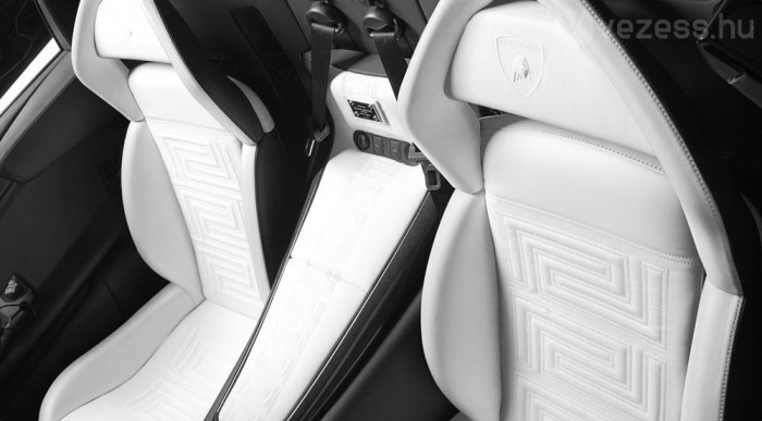 Lamborghini a ruhatervezőtől 5