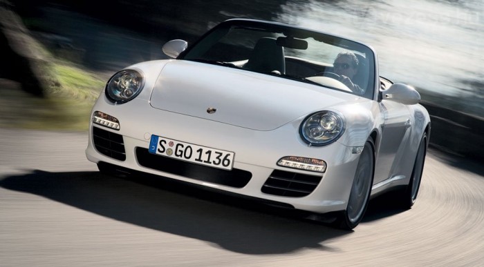 Szuperhajtással a Porsche 911 6