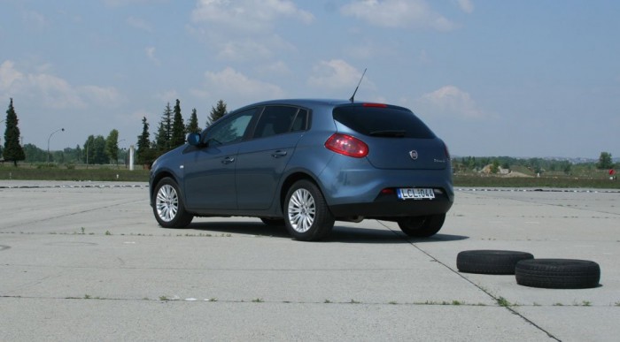 400 literes a csomagtartója