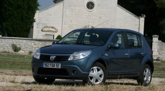 Itt a menő Dacia, a Sandero