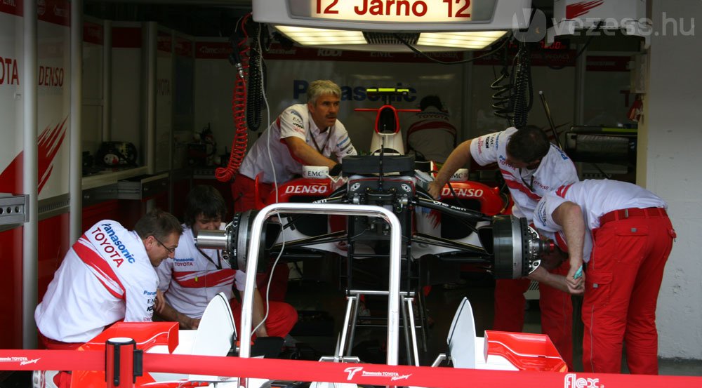 13016_106588_1000x700.jpg | Vezess | Vezess Elleshetjük a tutit