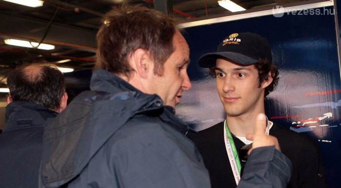 Berger Sennával pótolhatja Vettelt