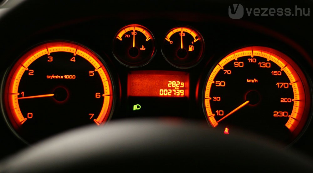 Kétmillió a benzinköltség 100 000 km-re