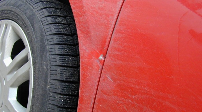 Lakatosmunka kellene