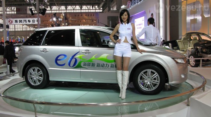 Újabb kínai autó érkezhet hazánkba 3 | Vezess Az elektromos E6 már fogyasztható