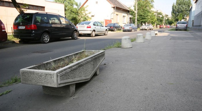 Egyszercsak itt lett