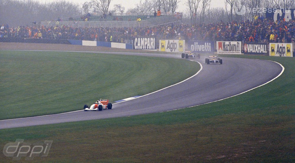 Senna vezet Doningtonban