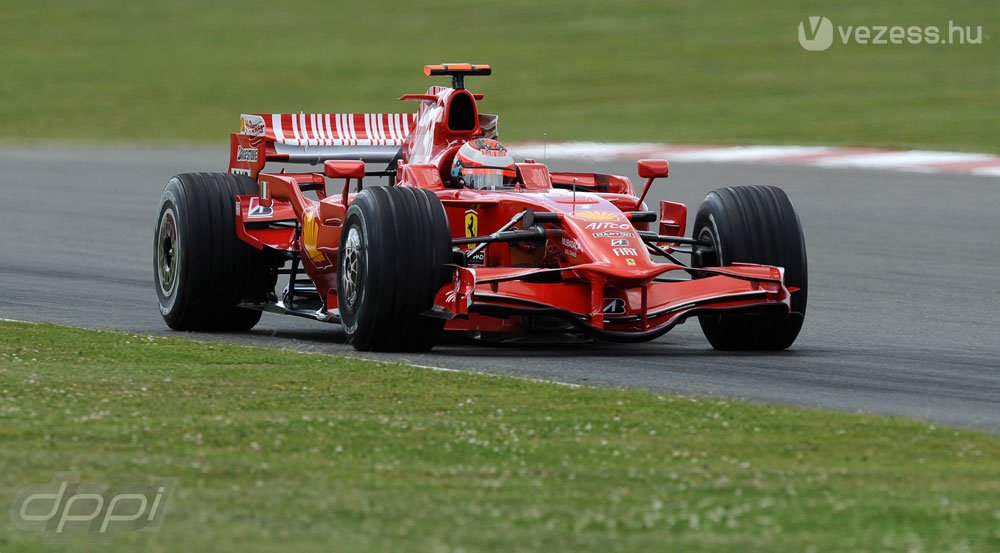 A Ferrari csak a középmezőnyben 23