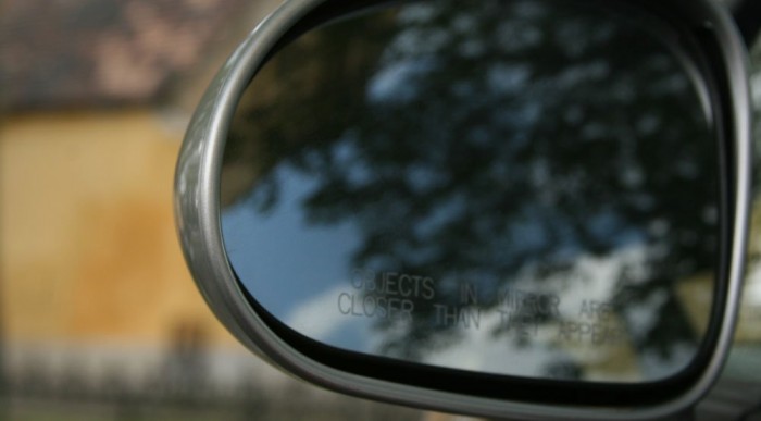 Szédültünk a tükörben