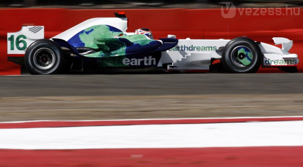 A Ferrari a vert mezőnyben 9