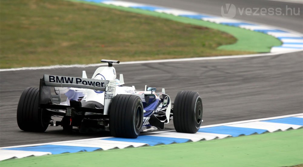 McLaren és a Toyota sem kockáztat 9