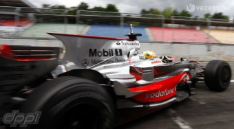 McLaren és a Toyota sem kockáztat