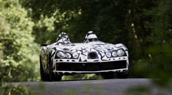 Roadstert épít az F1-es csapat - videó