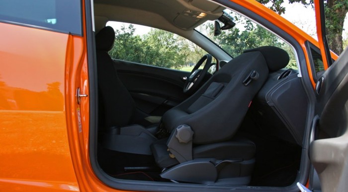 Okosan csuklik, nagy a hely