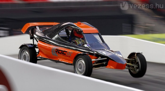 Schumacher ellen készül Button 6