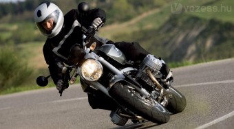 Kikerüli a dugót a BMW