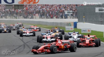 Kimiék túl sokat bénáznak!