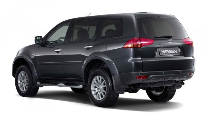 Teljes kabinos L200-asnak hat